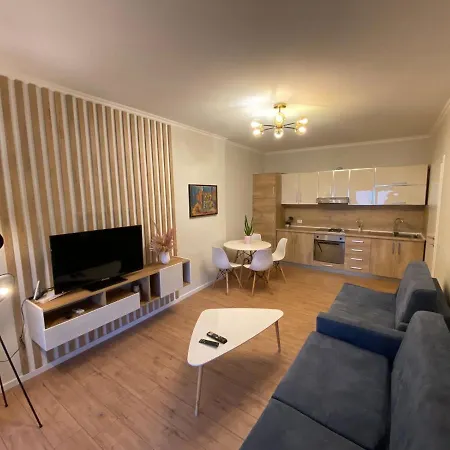 Lila 2 Apartment *